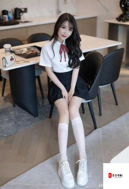 白丝啪啪:探寻性与美的交织