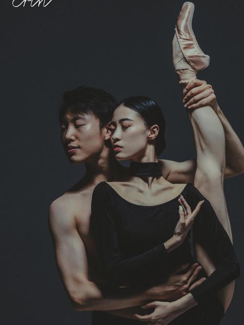 男生女生相嗟嗟嗟:揭秘现代情感中的微妙互动与心理变化